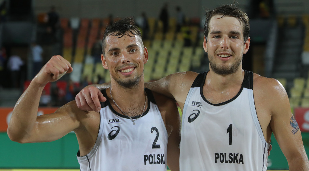 Bartosz Losiak, left, and Piotr Kantor of Poland set up a final with the Olympic champions ©FIVB