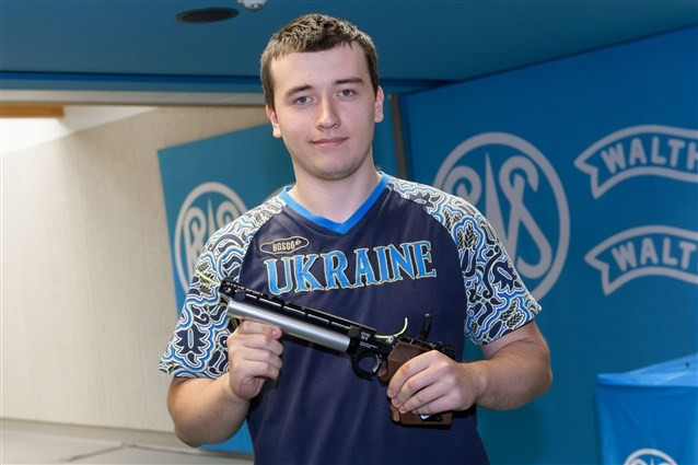 Pavlo Korostylov built upon his Youth Olympic gold medal winning form ©ISSF