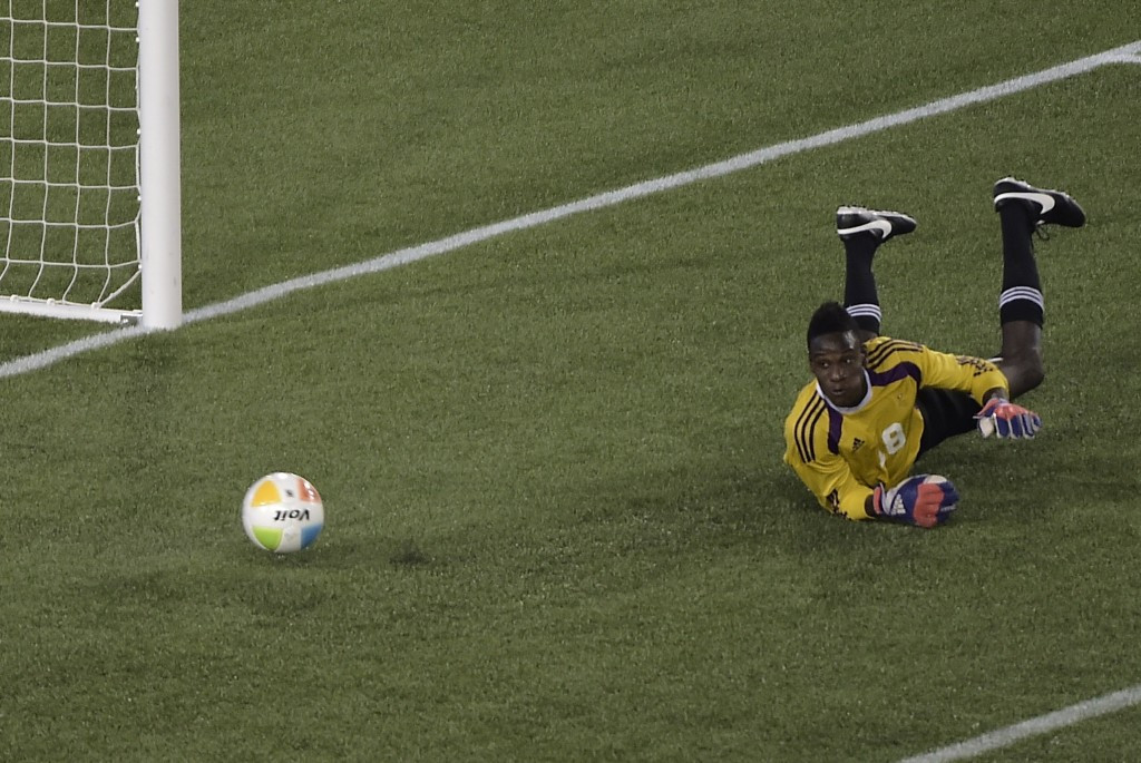 An error from Trinidad and Tobago's goalkeeper Jovan Sample helped Paraguay earn a 5-1 win ©AFP/Getty Images