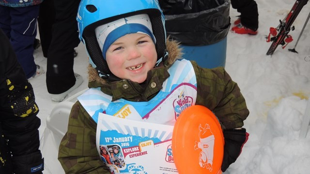 The aim of the day is to get youngsters out and about on the snow ©FIS