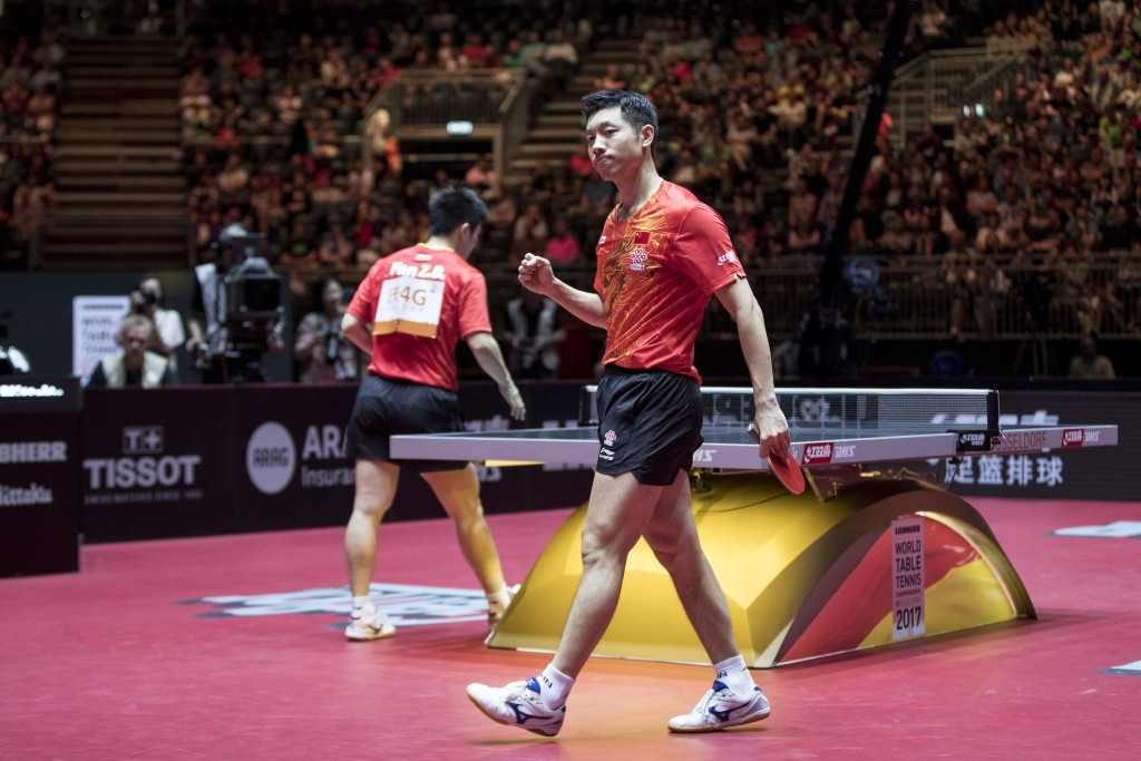 Xu Xin, right, and Fan Zhendong of China eased into the men's doubles final ©Getty Images