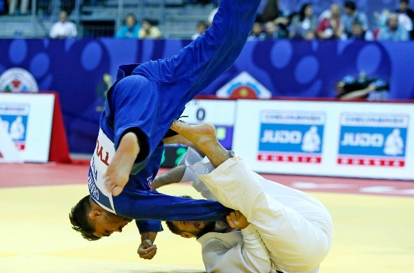 Russia's Uali Kurzhev defeated France's Guillaume Chaine in the under 73kg final