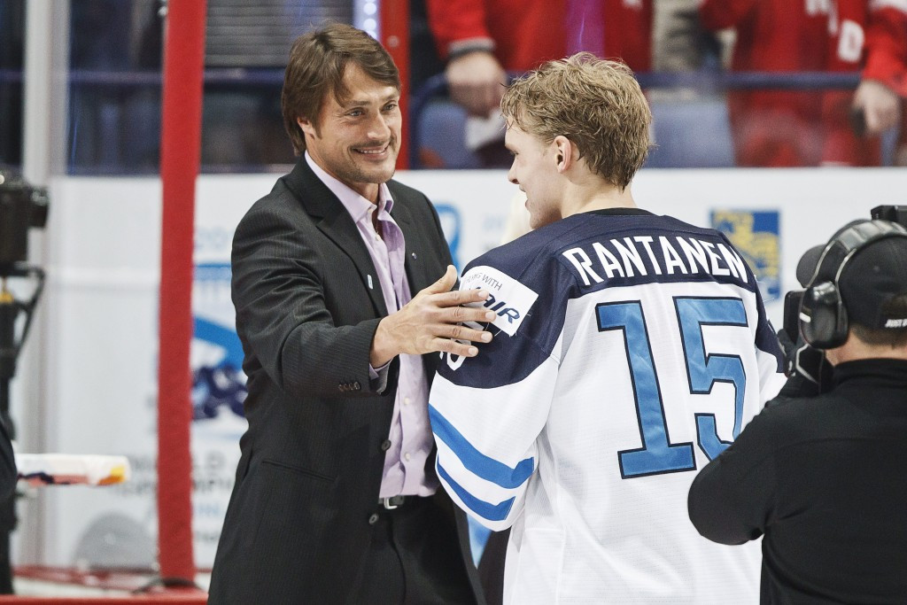 Teemu Selanne, left, said it would be a disappointment not to have NHL players appear at future Winter Olympics ©Getty Images