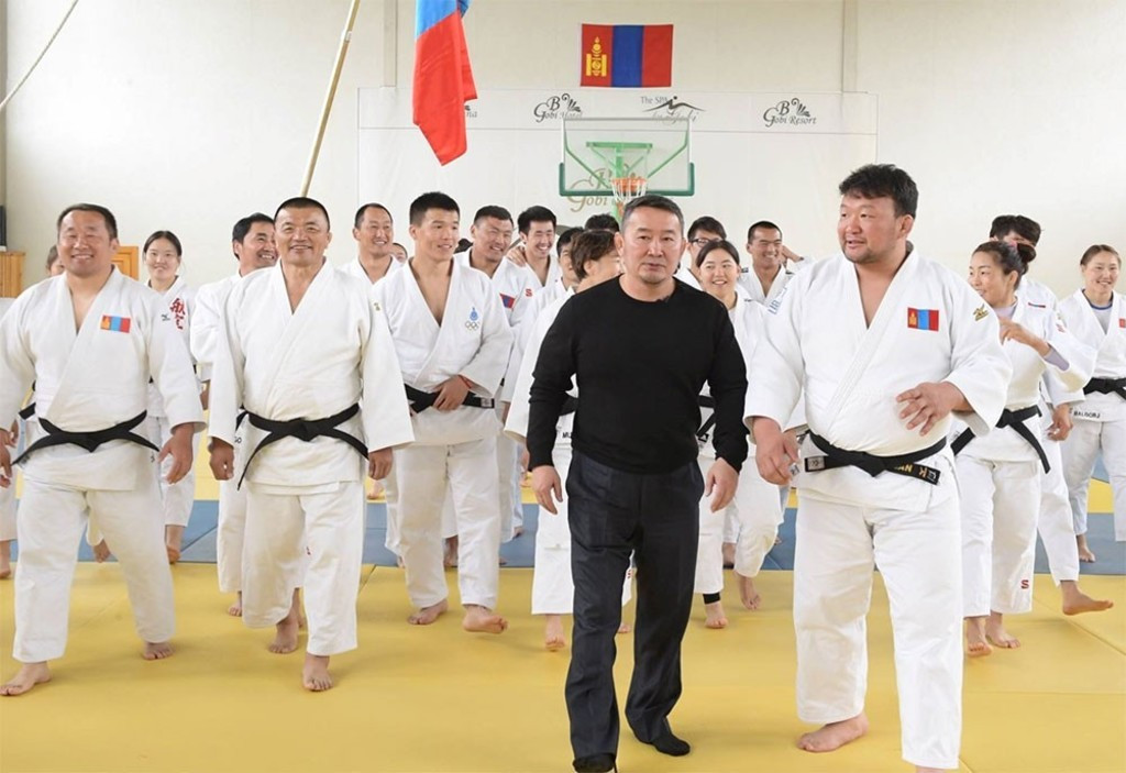 Battulga Khaltmaa, in black, is hoping to become President of Mongolia ©IJF