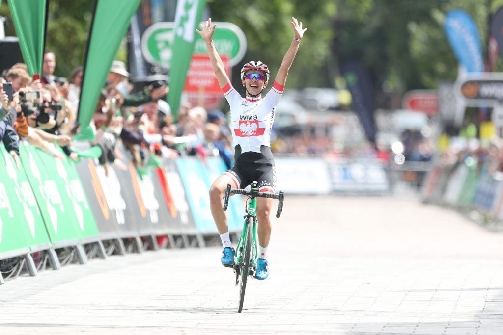 Poland's Niewiadoma wins opening stage of Women's Tour in Northamptonshire