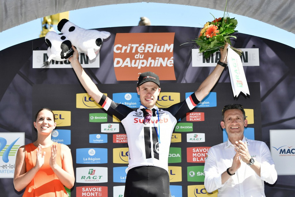 Late charge hands Bauhaus stage five victory at Critérium du Dauphiné