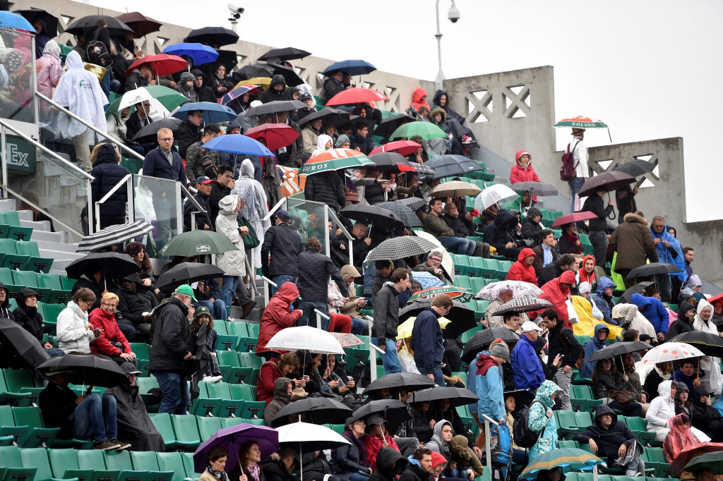 A whole day's play at the 2016 French Open was washed out, causing a nightmare scenario for organisers ©Getty Images
