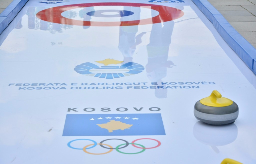 Children participated in several sporting activities, including curling ©KOC