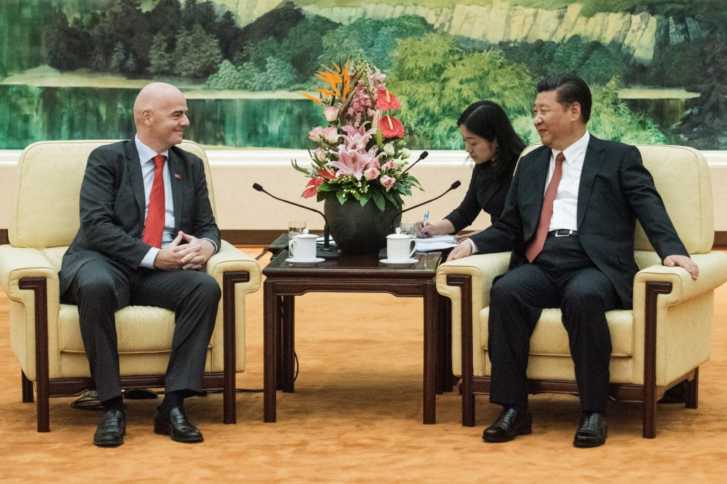 Gianni Infantino met Chinese President Xi Jinping in Beijing, further fuelling speculation the country will bid for the World Cup ©Getty Images