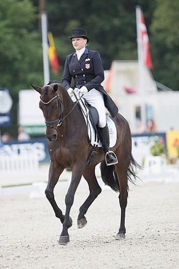 Marilyn Little with RF Scandalous have taken the early lead at the Luhmuhlen Horse Trials ©FEI