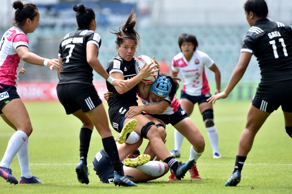 Unbeaten day sees New Zealand near Women's World Rugby Sevens Series crown