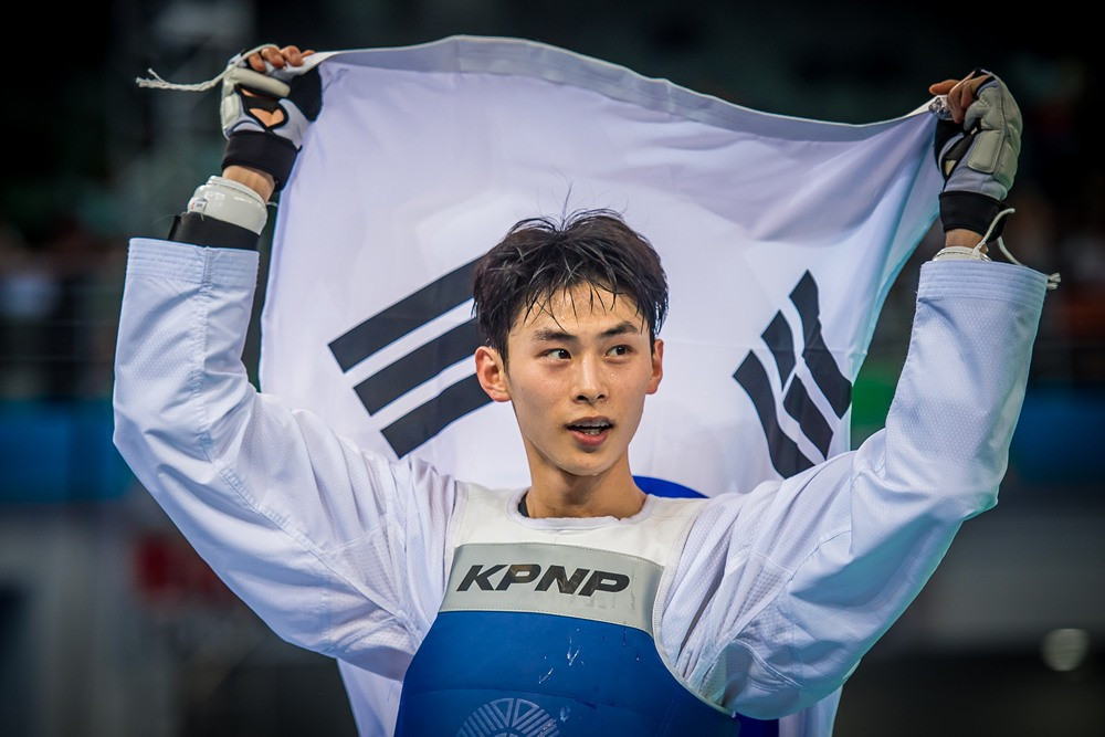 South Korea delight home crowd with double gold at World Taekwondo Championships