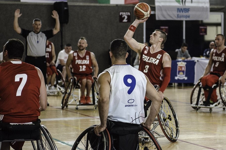 France claimed a narrow two point victory over Poland ©EuroWB17
