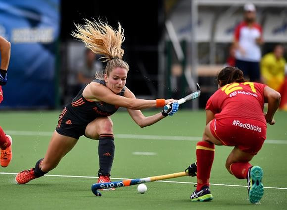 The Netherlands claimed one of the four automatic 2018 World Cup places as they moved into the last four of the women's Hockey World League Semi-Final tournament in Brussels ©FIH