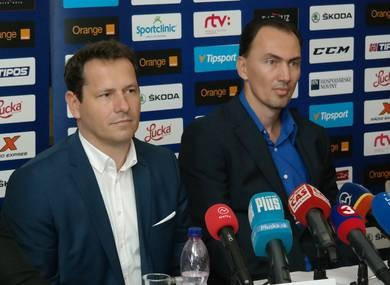 Miroslav Satan, right, is the new general manager of the Slovak national ice hockey team ©IIHF
