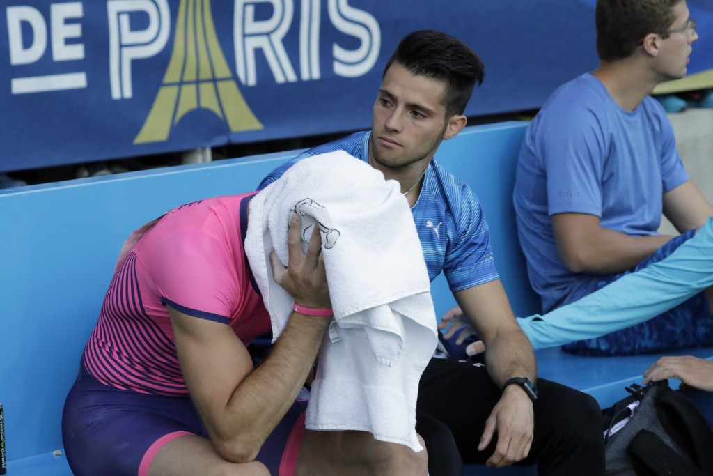 Renaud Lavillenie shows his frustration in defeat in Paris ©Getty Images