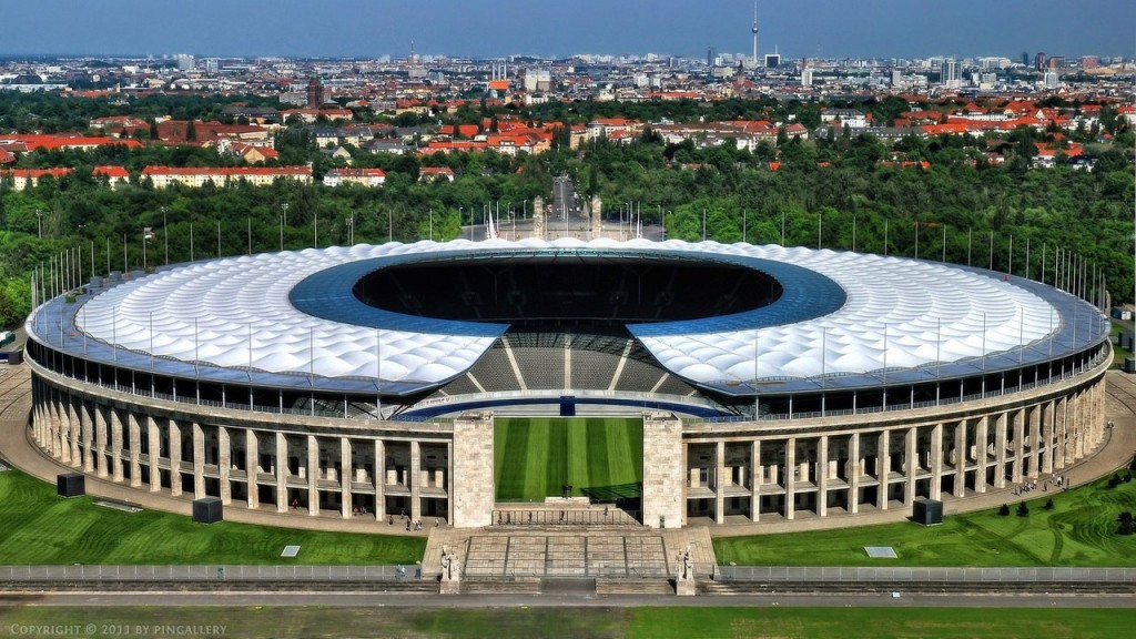 Berlin's Olympic Stadium could lose its athletics track if new plans are agreed ©Getty Images
