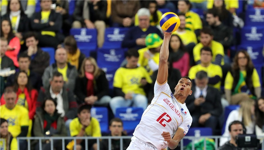 France claimed a five-set victory over defending champions Serbia today to book their place in the International Volleyball Federation World League semi-finals in Curitiba ©FIVB