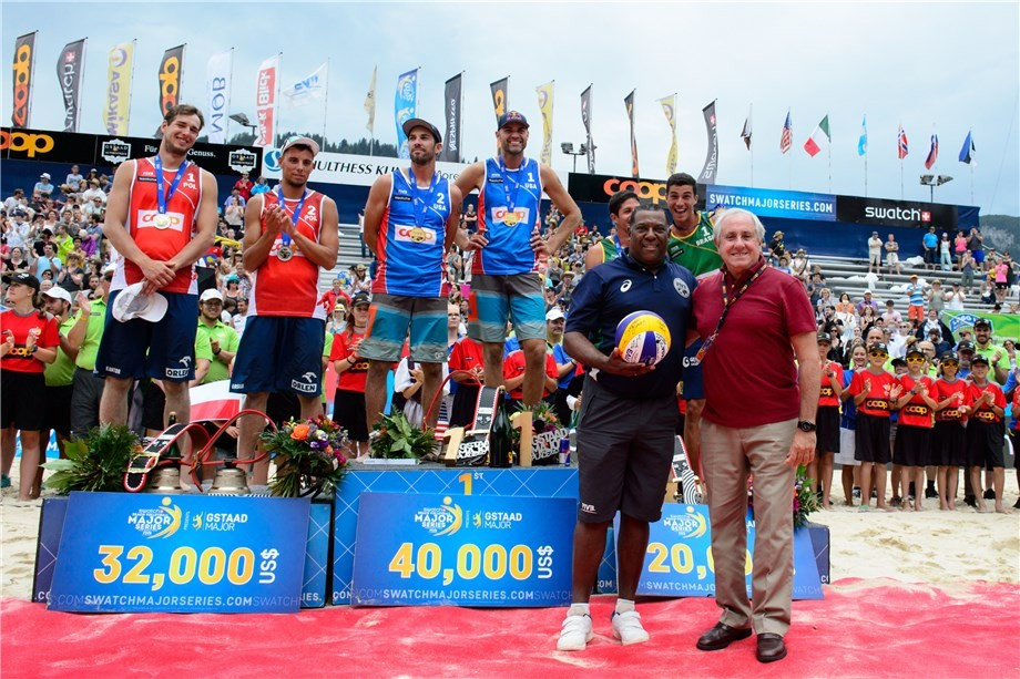 Philip Dalhausser and Nicholas Lucena, centre, won the men’s title in Gstaad today ©FIVB