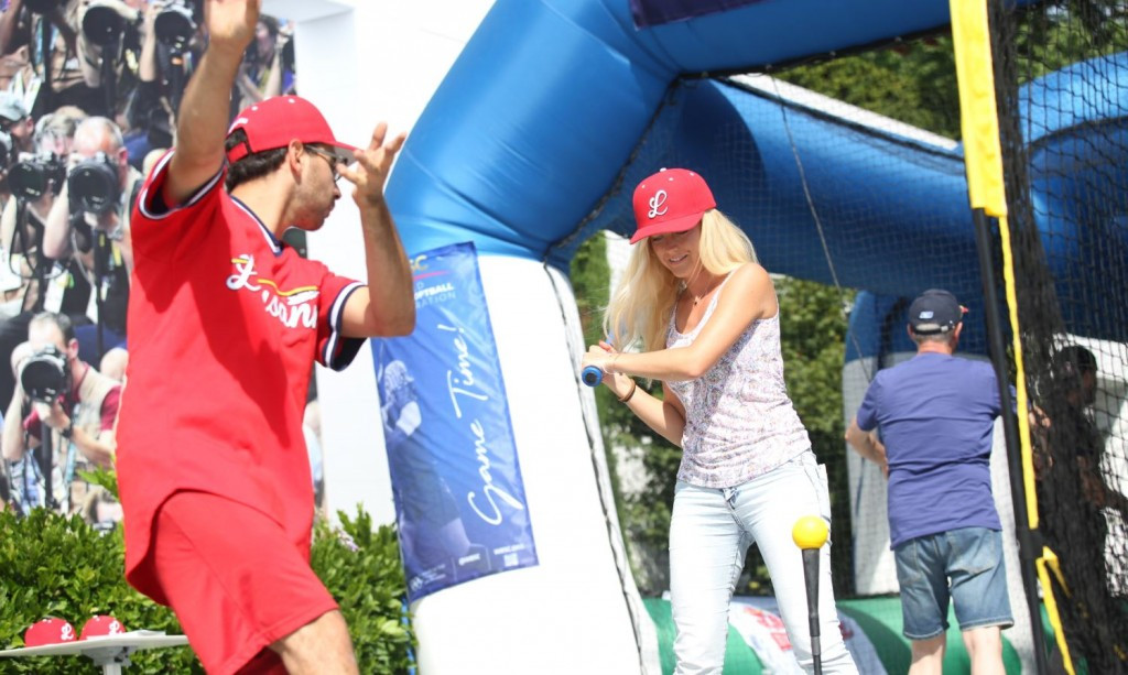 There was an opportunity to try out baseball at the logo launch ©WBSC