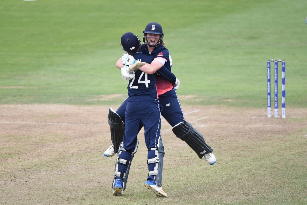 Anya Shrubsole celebrates with Jenny Gunn after hitting the winning runs for England ©Getty Images