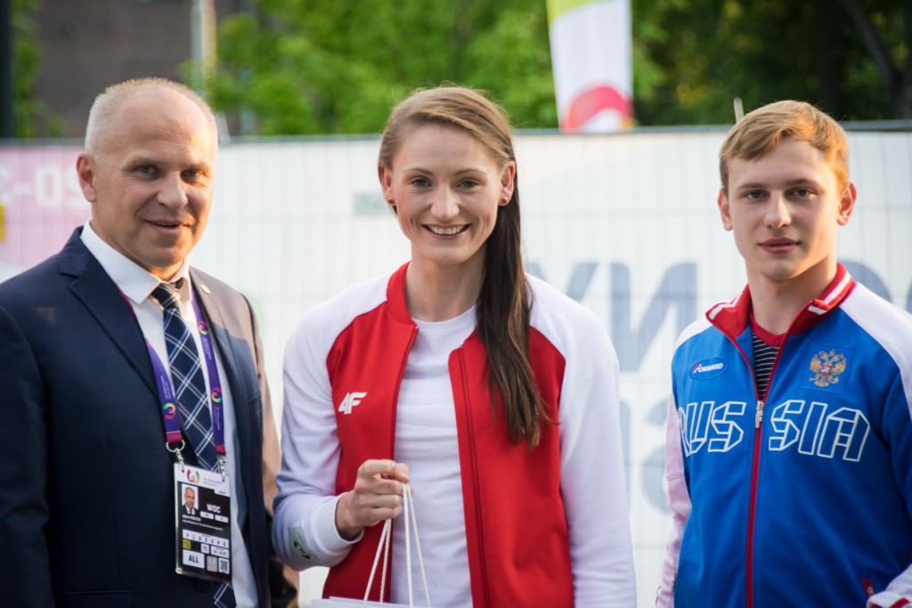 Kickboxer Roza Gumienna, centre, and fin swimmer Dmitrii Zhurman, right, were named Athletes of the Day ©IWGA