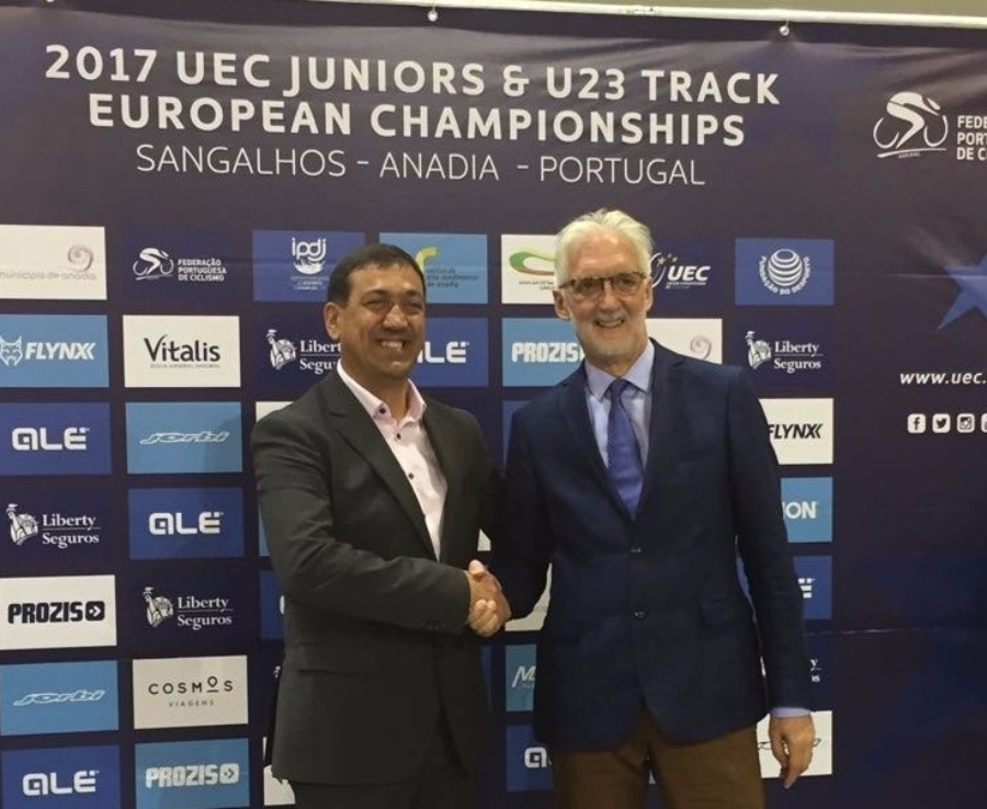 Portuguese Cycling Federation President Delmino Pereira met with Brian Cookson at the Championships ©Brian Cookson