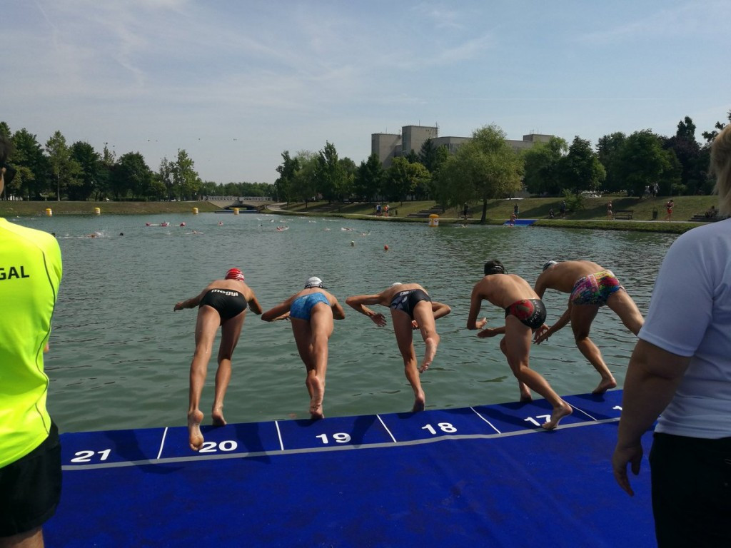 Semi-finals took place at the ITU World Cup on the first day of action ©World Triathlon