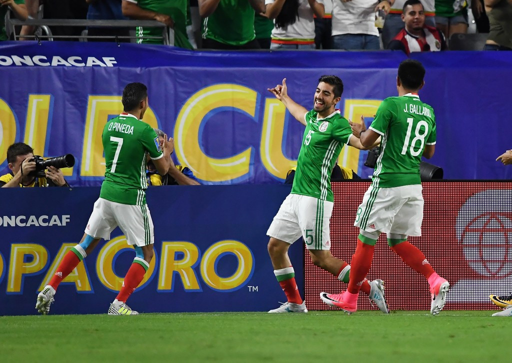 Rodolfo Pizarro, centre, scored the only goal in Mexico's win over Honduras ©Getty Images