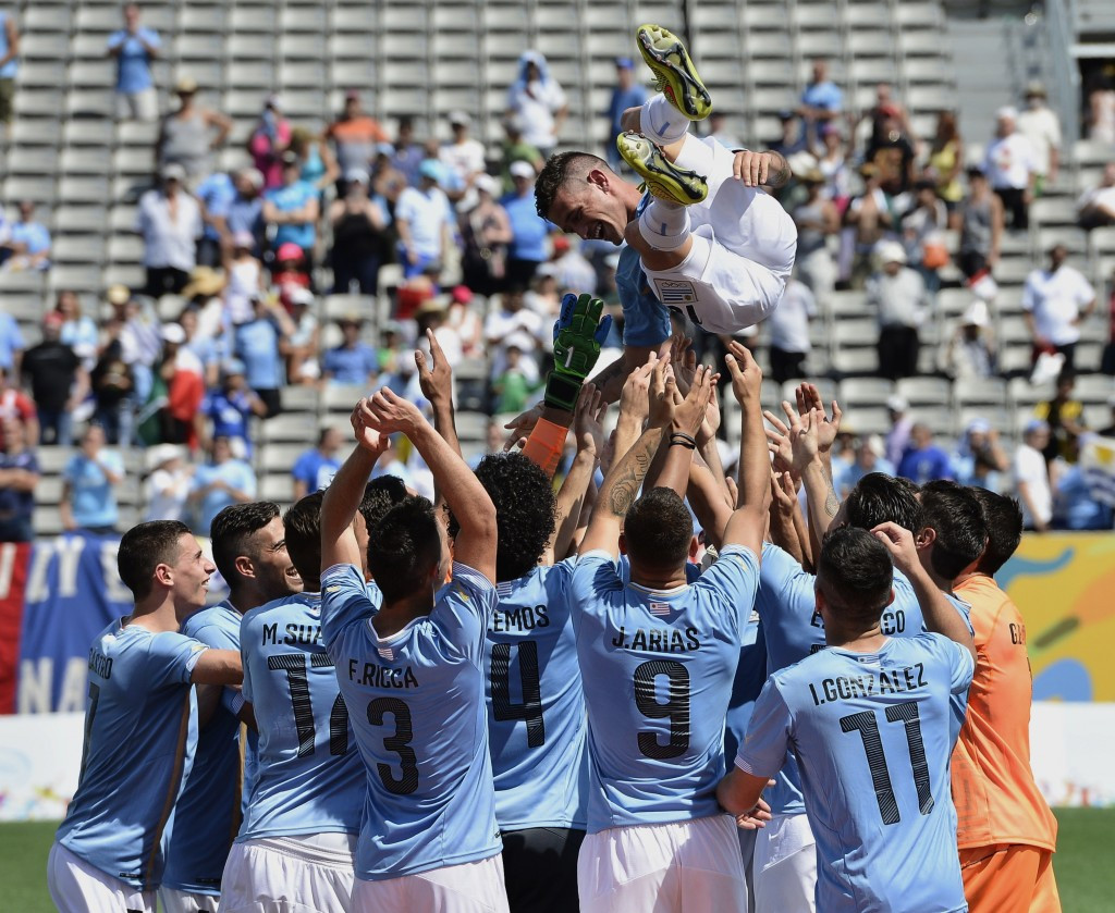 His strike was the only goal in the final giving Uruguay gold ©AFP/Getty Images