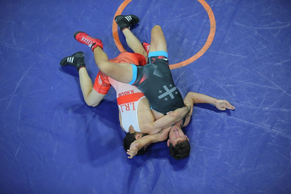 Erkhenbayar enjoys narrow Iranian wrestling win at Deaflympics