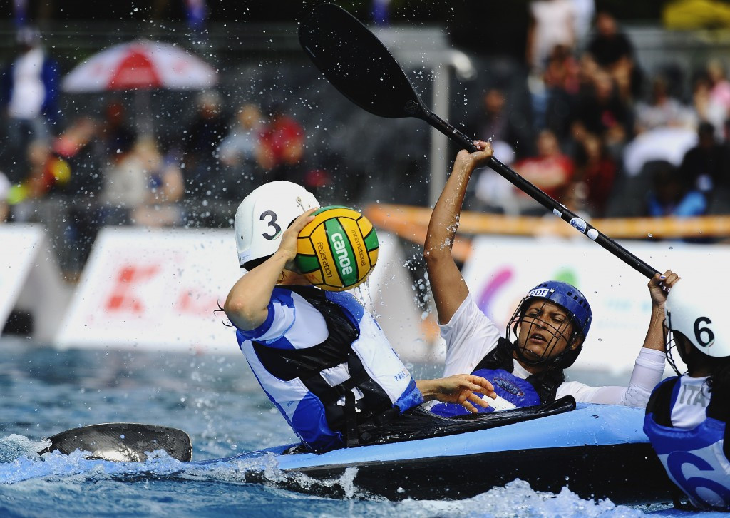 Canoe polo got underway with a busy day of preliminary round matches ©IWGA