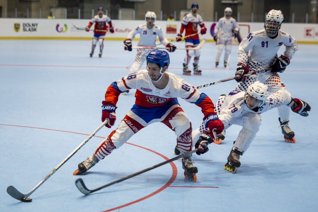The Czech Republic beat France 5-1 to win inline hockey gold ©IWGA