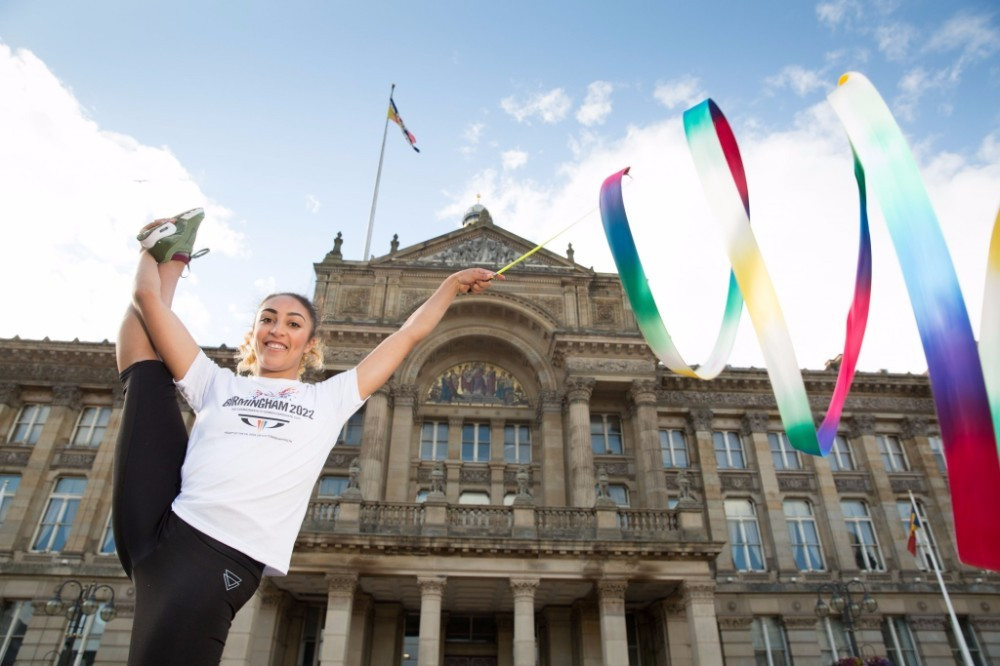 The athletes visited several major landmarks in the city to promote the bid ©Birmingham 2022