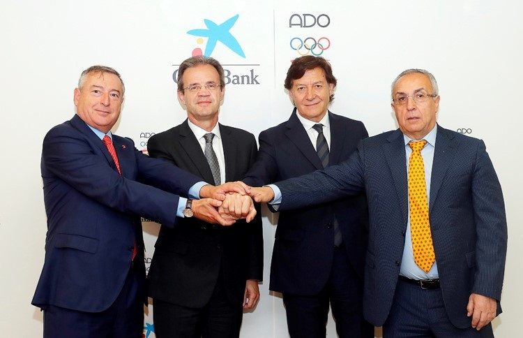 The agreement between CaixaBank and the Olympic Sports Association plan was signed at the headquarters of the financial institution in Madrid ©COE