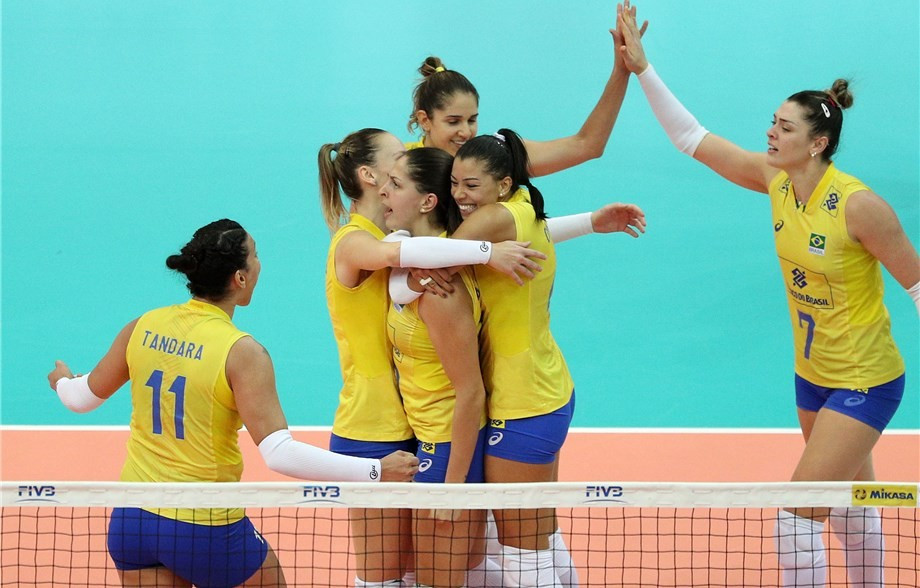 Brazil recovered from a defeat yesterday to see off The Netherlands in five sets ©FIVB