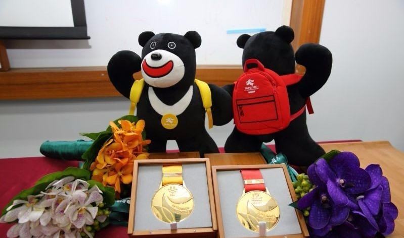 Universiade winners at Taipei 2017 will receive a copy of the mascot Bravo, locally grown orchids, as well as their medals in specially made bamboo boxes ©Taipei 2017