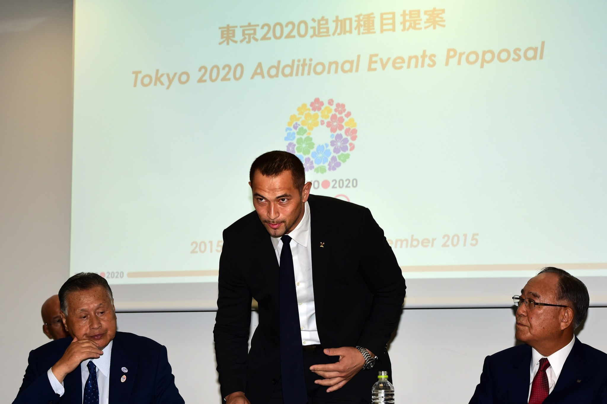Koji Murofushi, centre, believes ensuring participation from the world's best players should be the priority ©WBSC