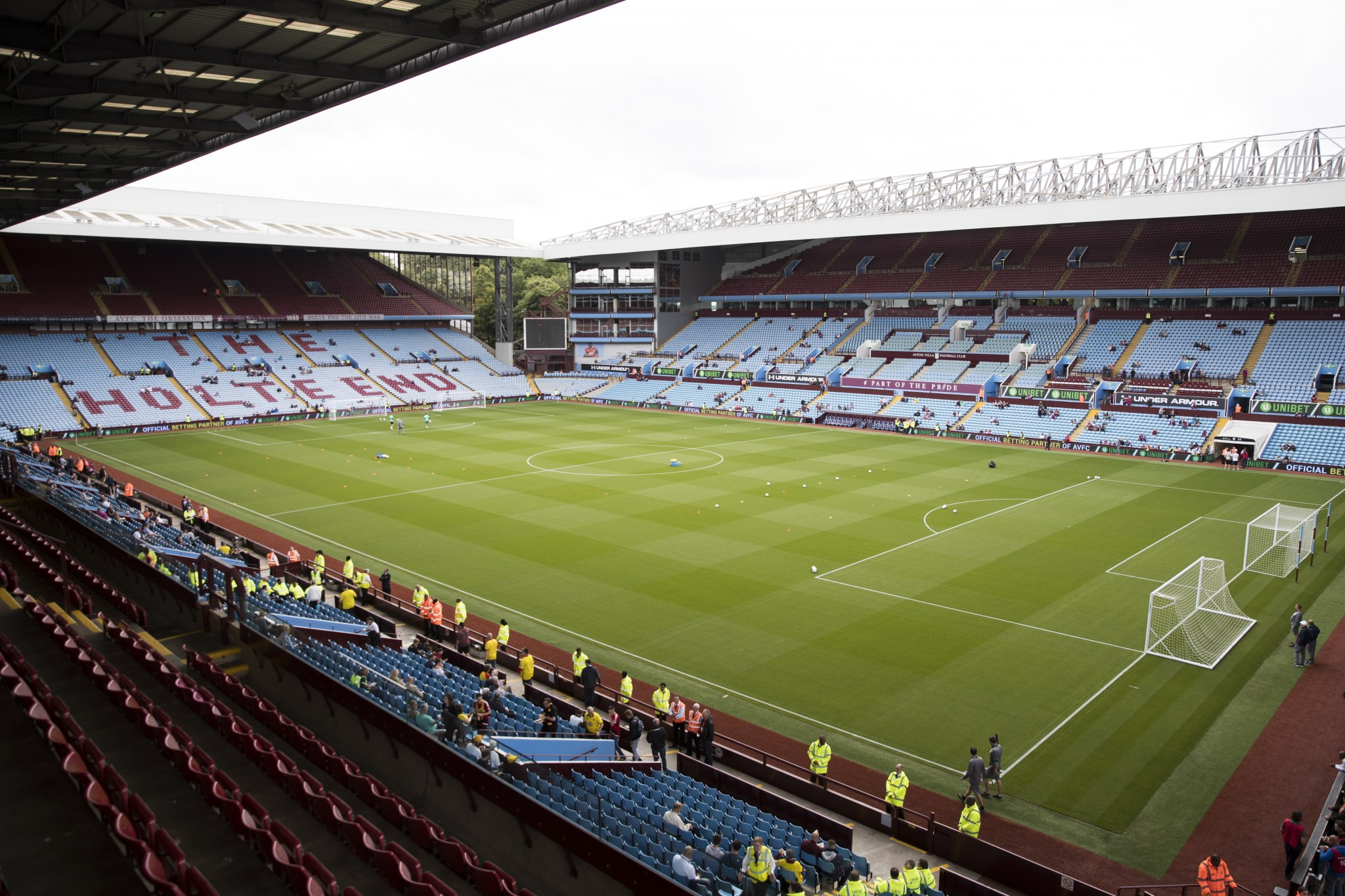 Aston Villa chief executive gives backing to Birmingham 2022 bid