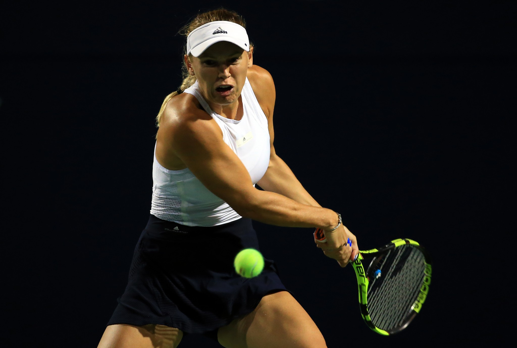 Wozniacki eases through as Bouchard and Thiem exit Rogers Cup