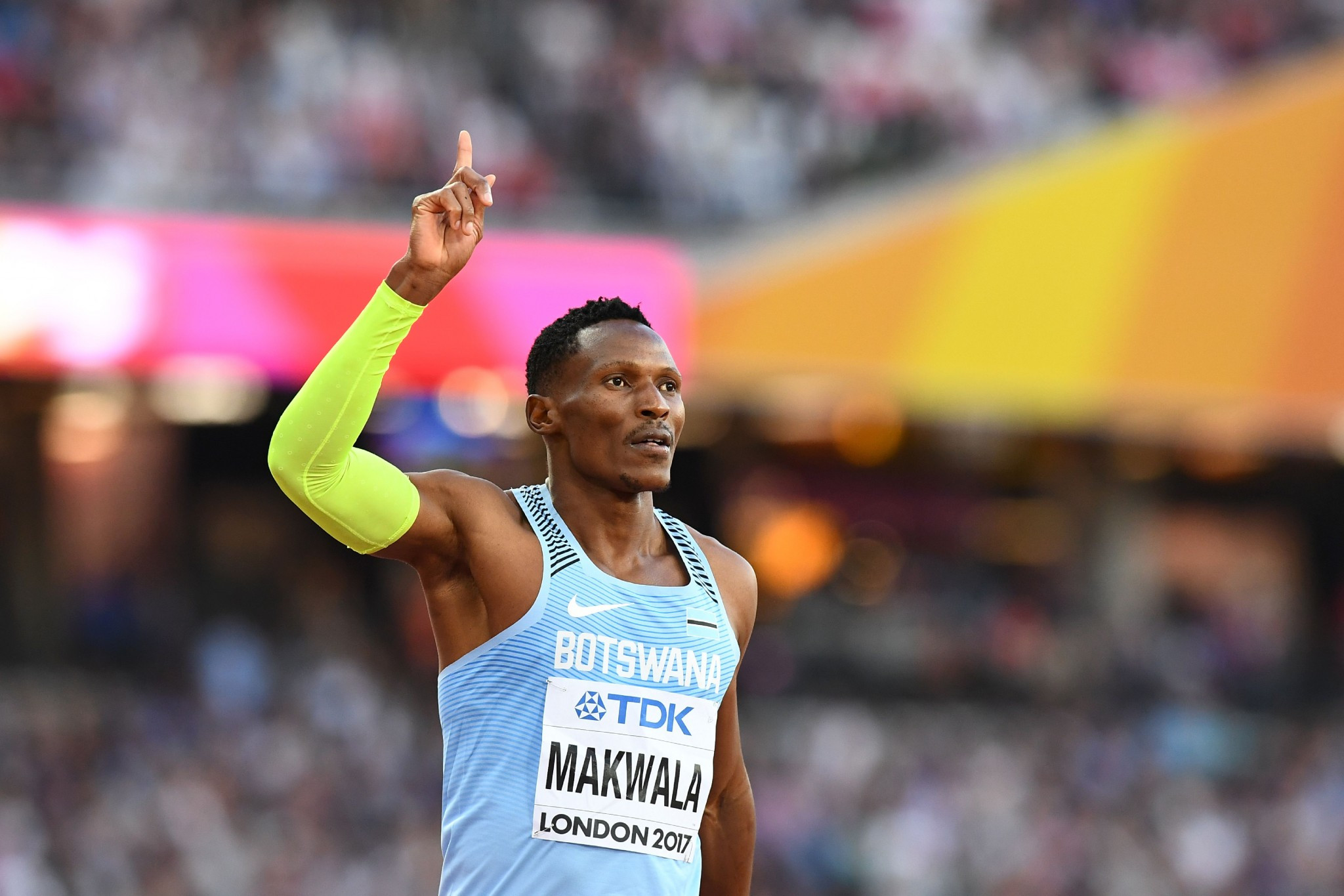 Makwala qualifies for 200m final at World Championships after IAAF clear him to compete