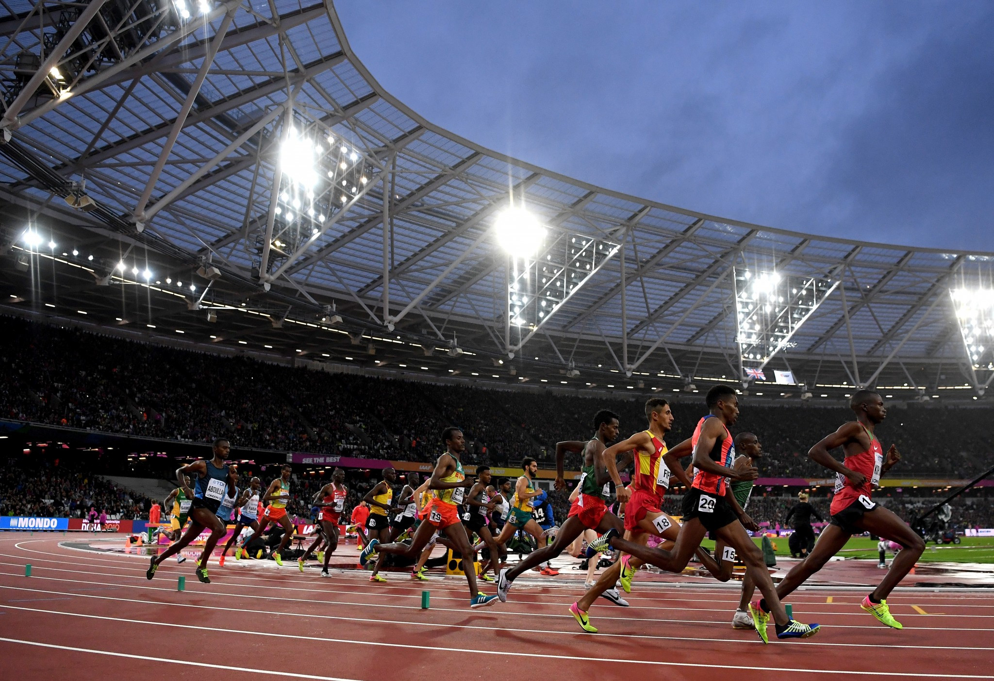 Mo Farah safely booked his place in the 5,000m final ©Getty Images