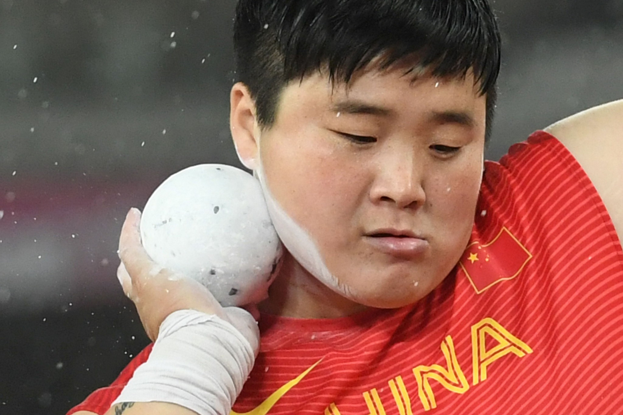 Gong Lijiao of China won the women's shot put gold medal ©Getty Images