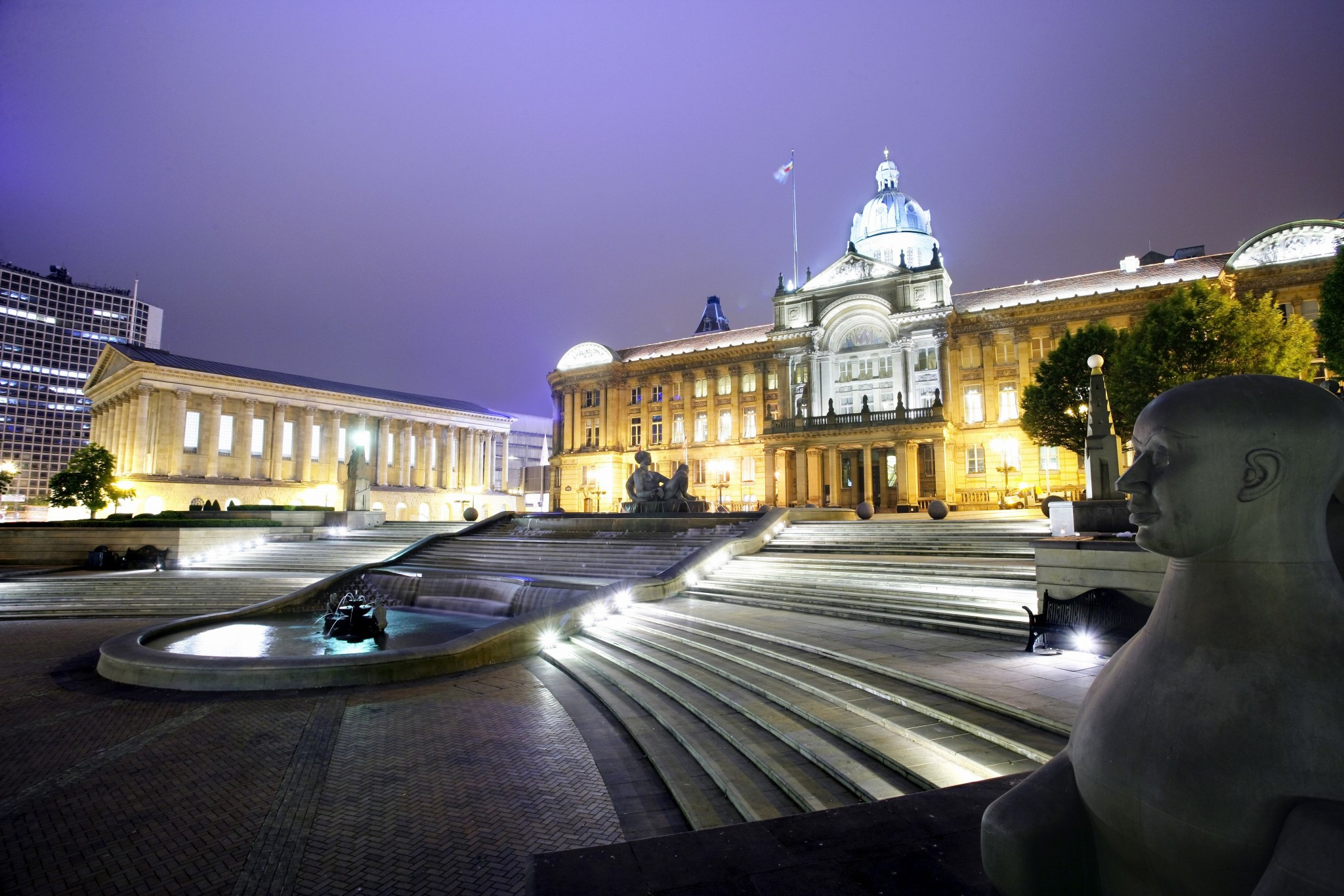 As well as being one of the main festival sites for Birmingham 2022, Victoria Square is also due to act as the finish for the marathon ©Getty Images