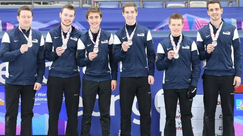 USA Curling has named its silver medal-winning men’s side from the 2017 World Junior Championships as its team of the year ©USA Curling