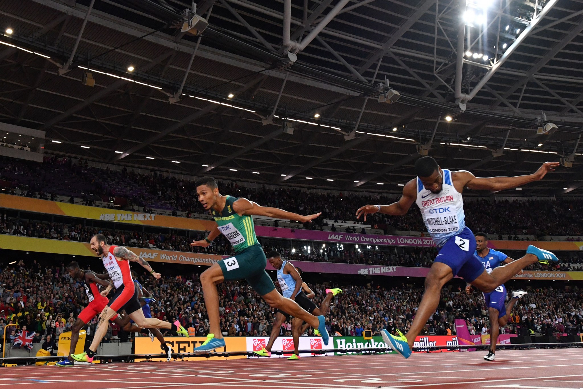 Wayde van Niekerk has been tasked with following in the footsteps of Usain Bolt ©Getty Images