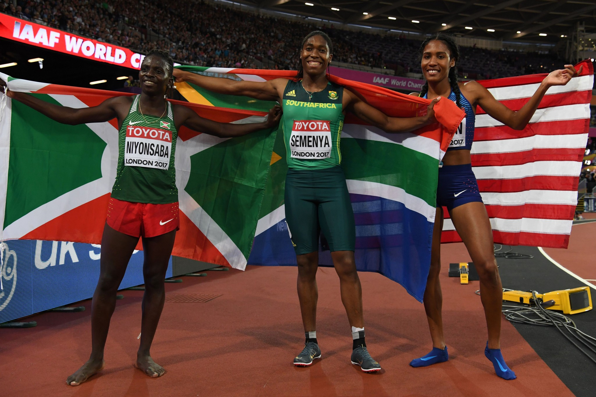 The South African stormed away from the rest of the field in the home straight to win gold ©Getty Images