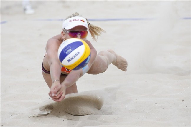 German pairs started well in the women's draw at the Beach Volleyball European Championship Final ©FIVB