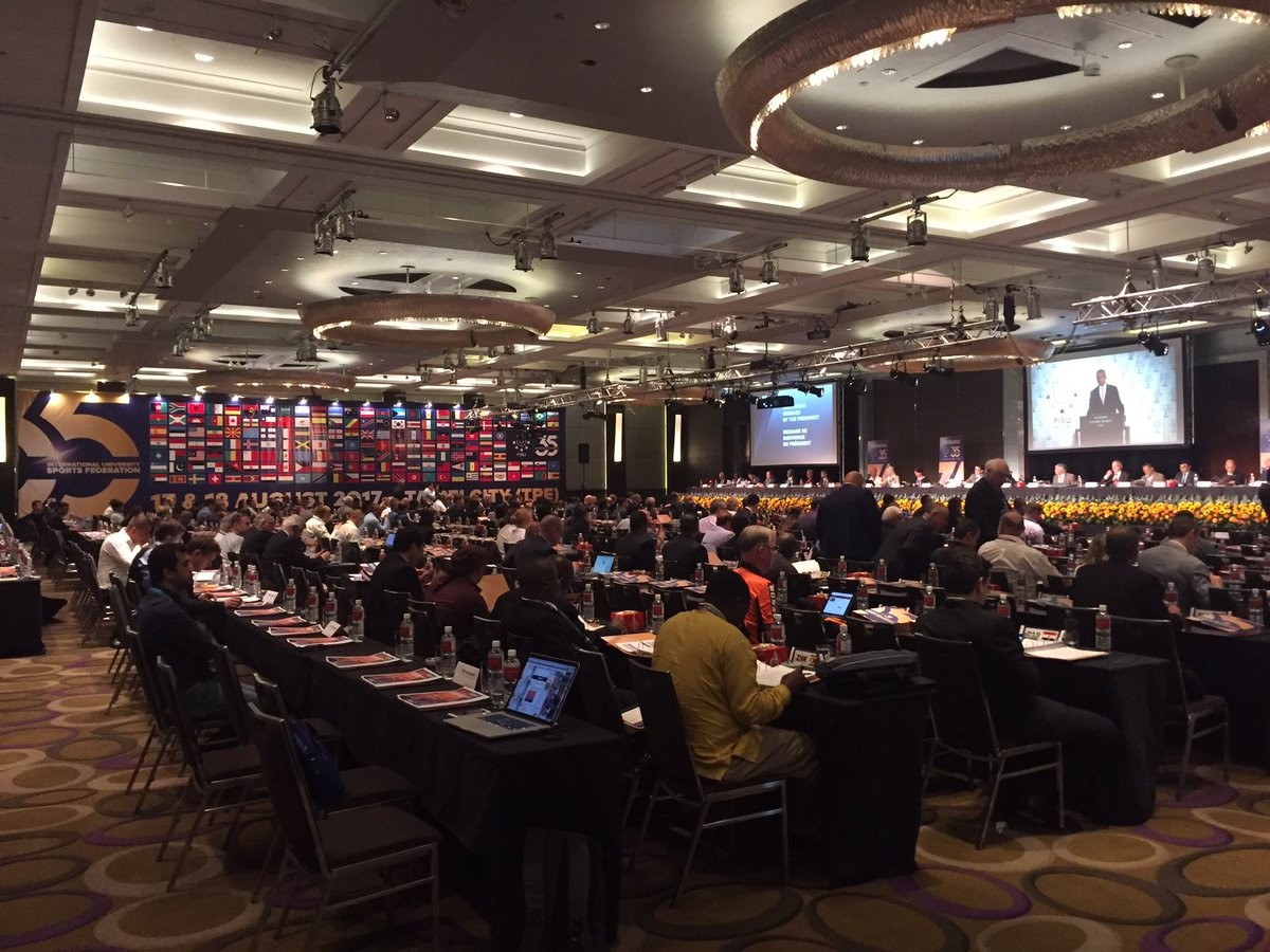 The FISU General Assembly voted in favour by acclimation of the changes to term and age limits ©FISU