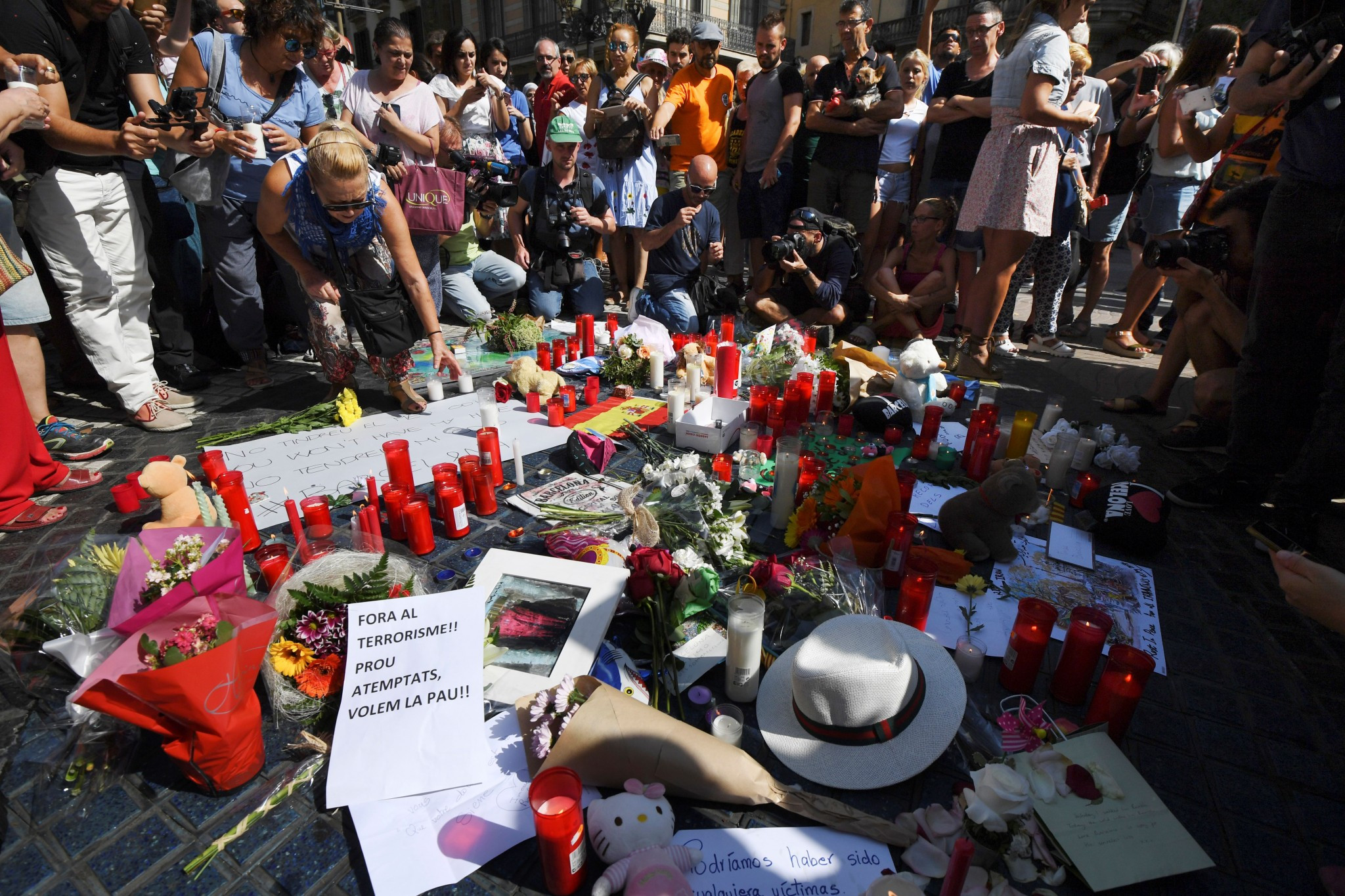Bach says IOC condemn terrorists attacks in Spain